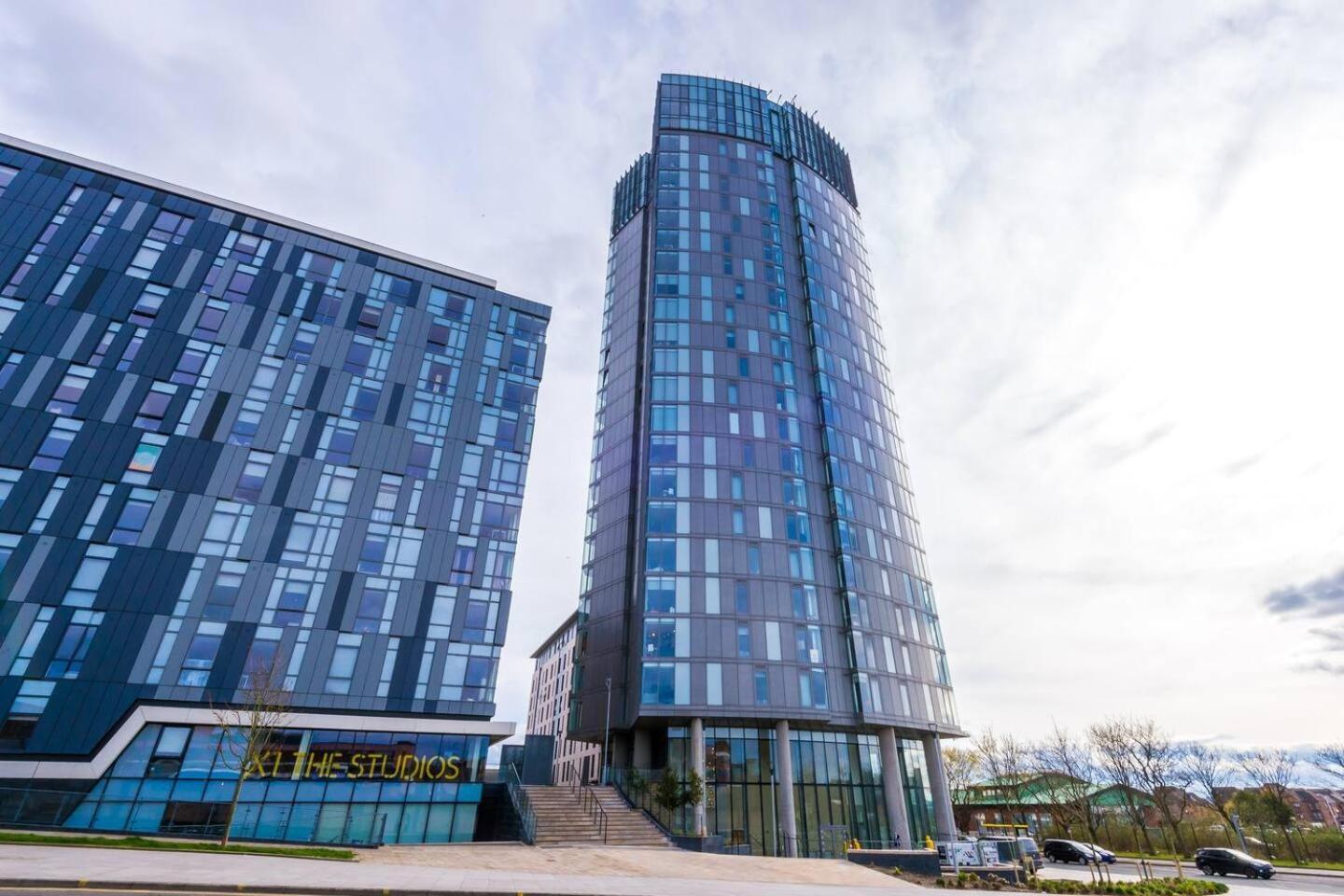 Вилла High Reviewed 1-Bed With Parking Central Location Ливерпуль Экстерьер фото