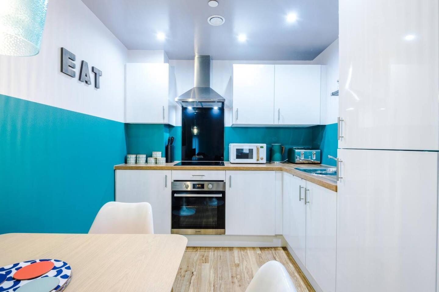 High Reviewed 1-Bed With Parking Central Location Ливерпуль Экстерьер фото