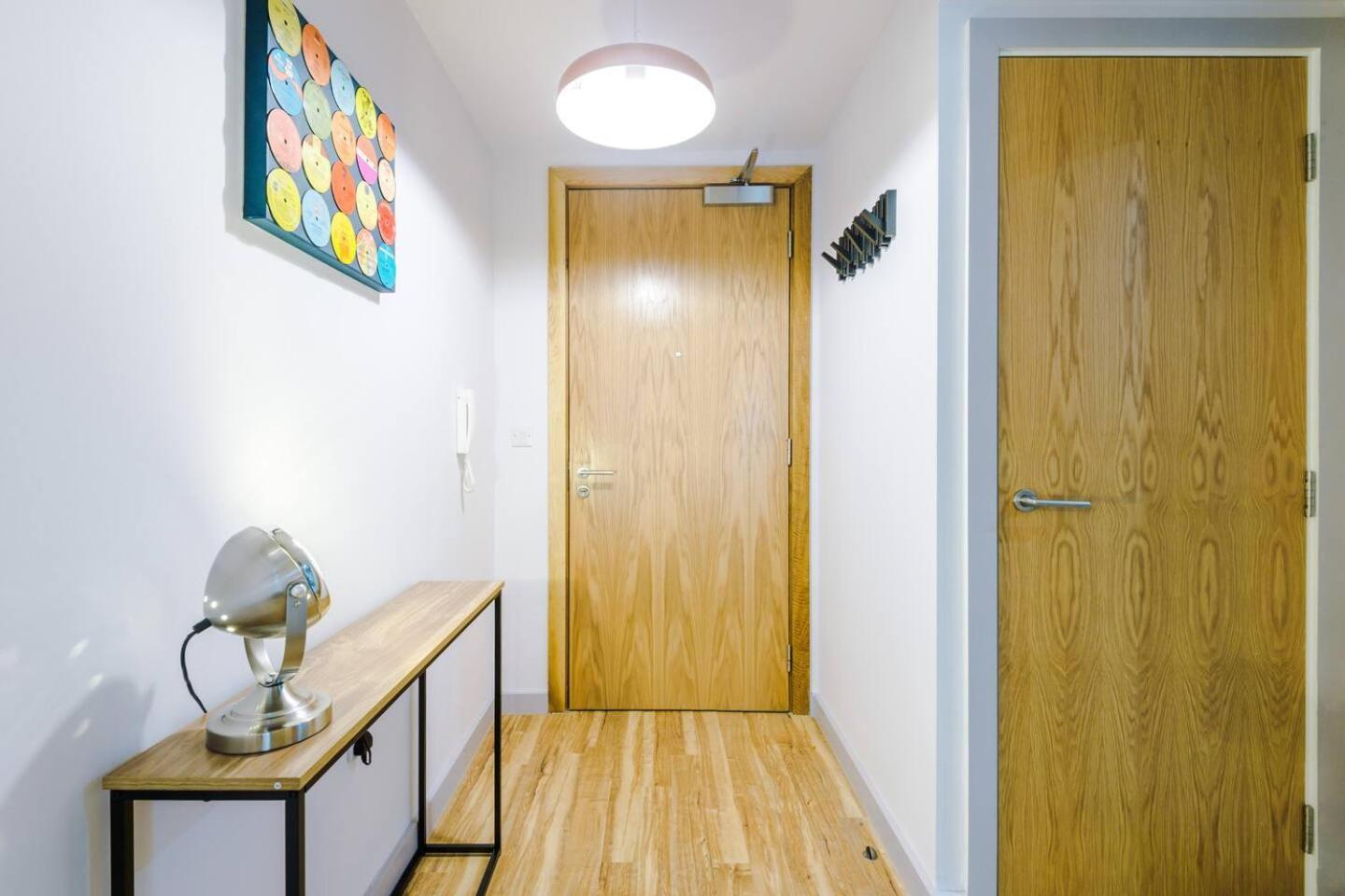 High Reviewed 1-Bed With Parking Central Location Ливерпуль Экстерьер фото