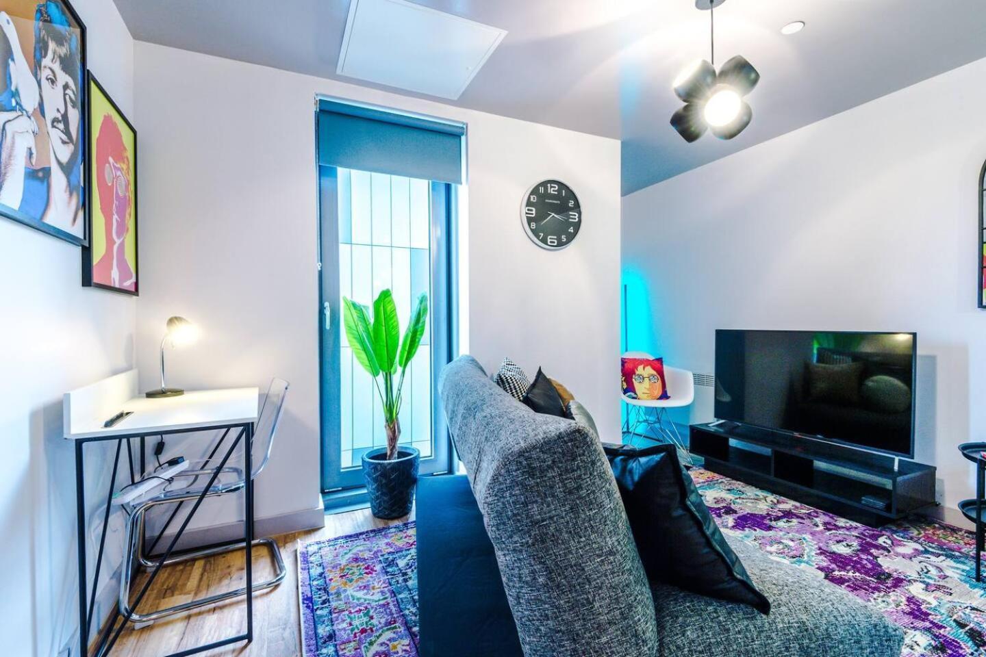 High Reviewed 1-Bed With Parking Central Location Ливерпуль Экстерьер фото